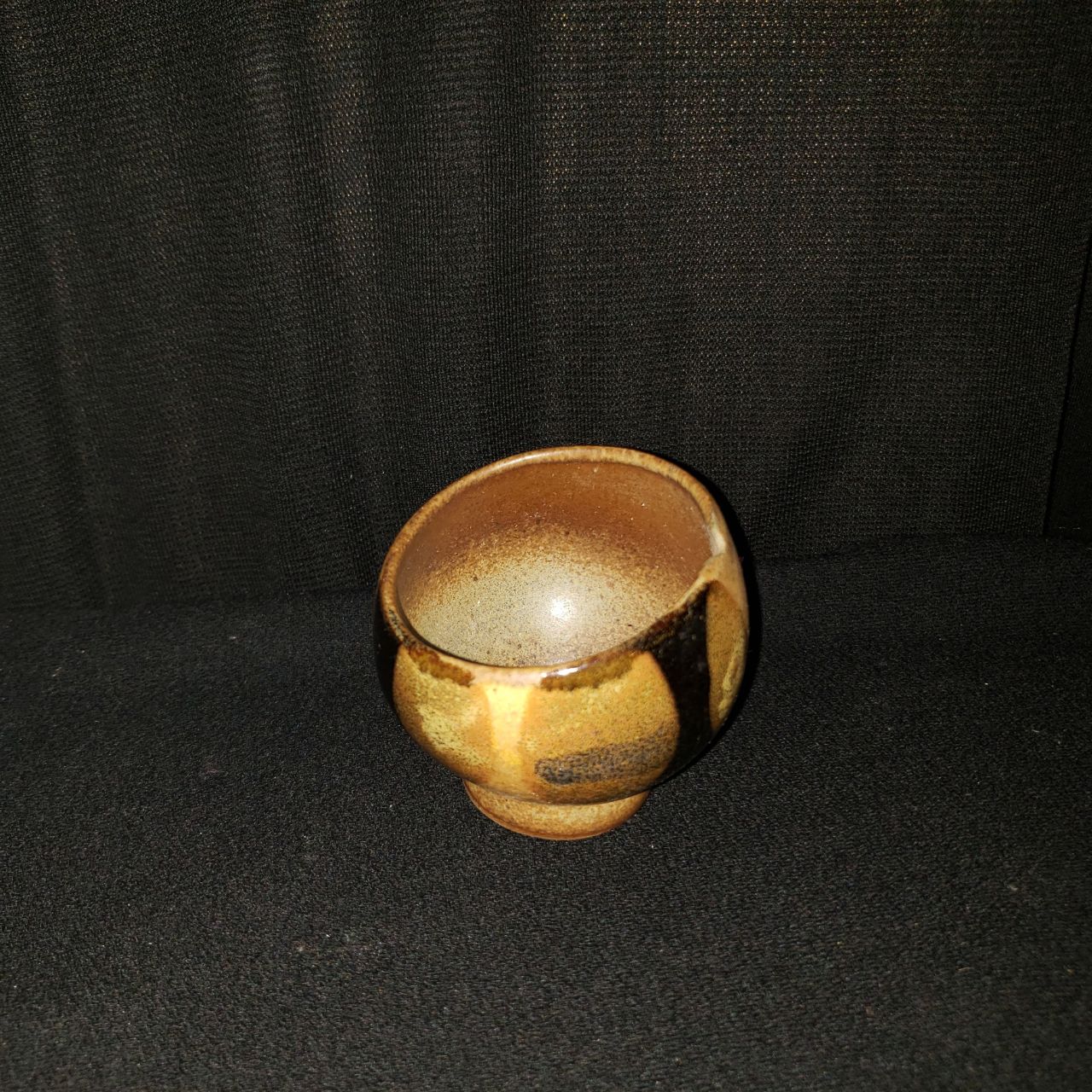 Vintage Studio Pottery Footed Bowl – Earth Tone Glaze