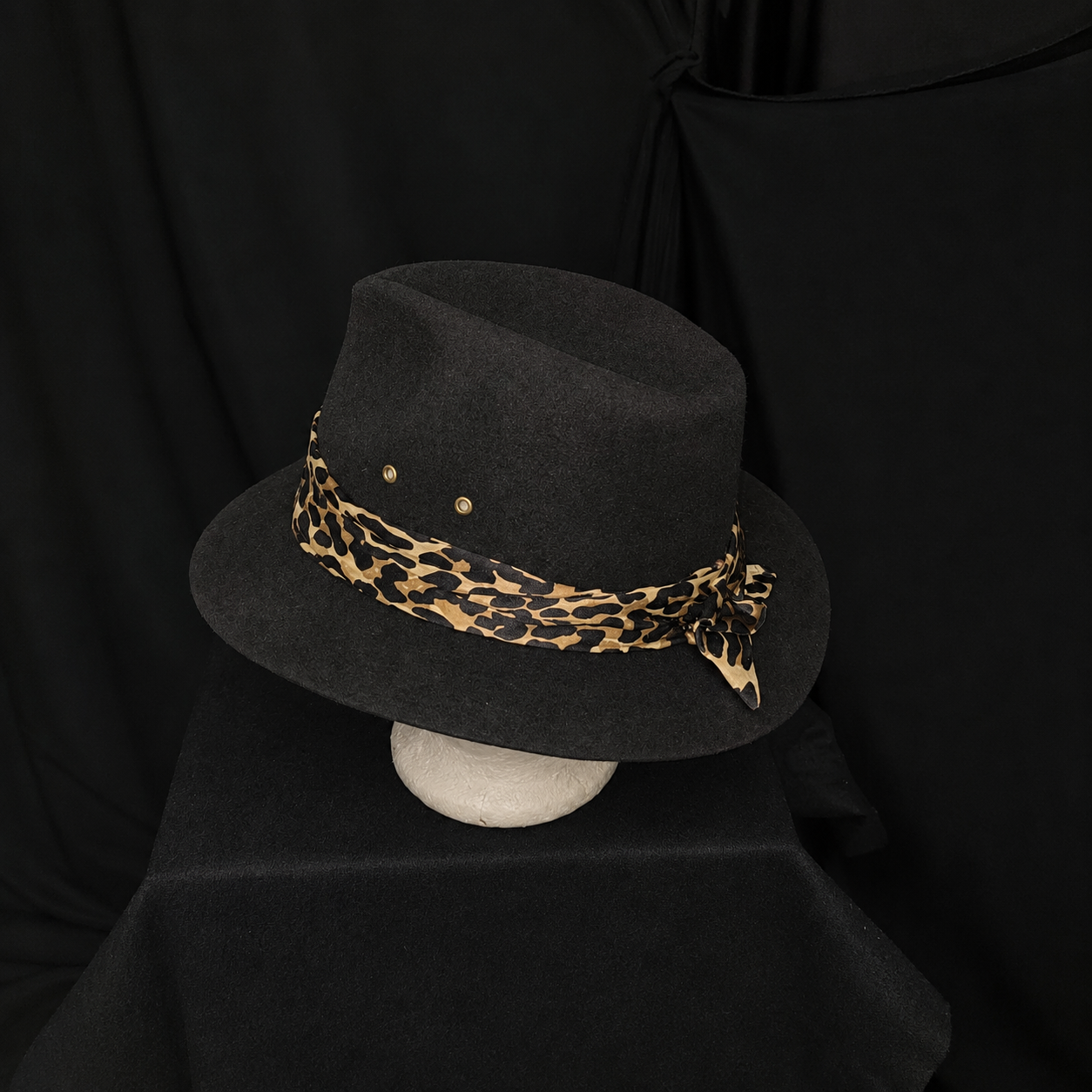 Vintage Bourse Cellini Fedora Hat with Leopard Print Hatband