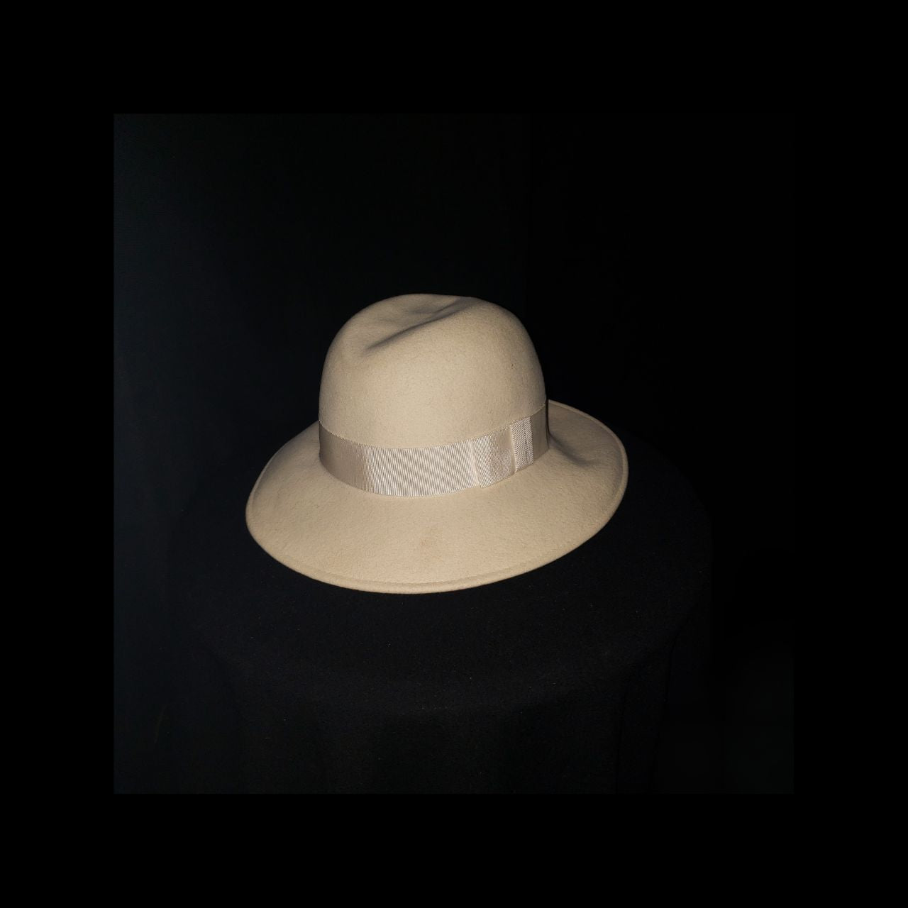Vintage Ivory Wool Felt Wide Brim Fedora Hat with Satin Ribbon Band