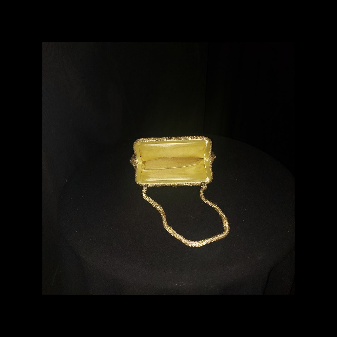 Vintage Gold Beaded Evening Clutch Purse Kiss Lock Chain Strap Formal Handbag
