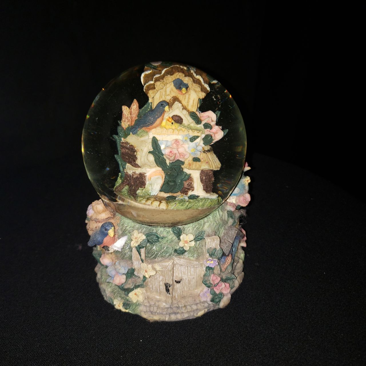 Vintage Birdhouse Musical Snow Globe