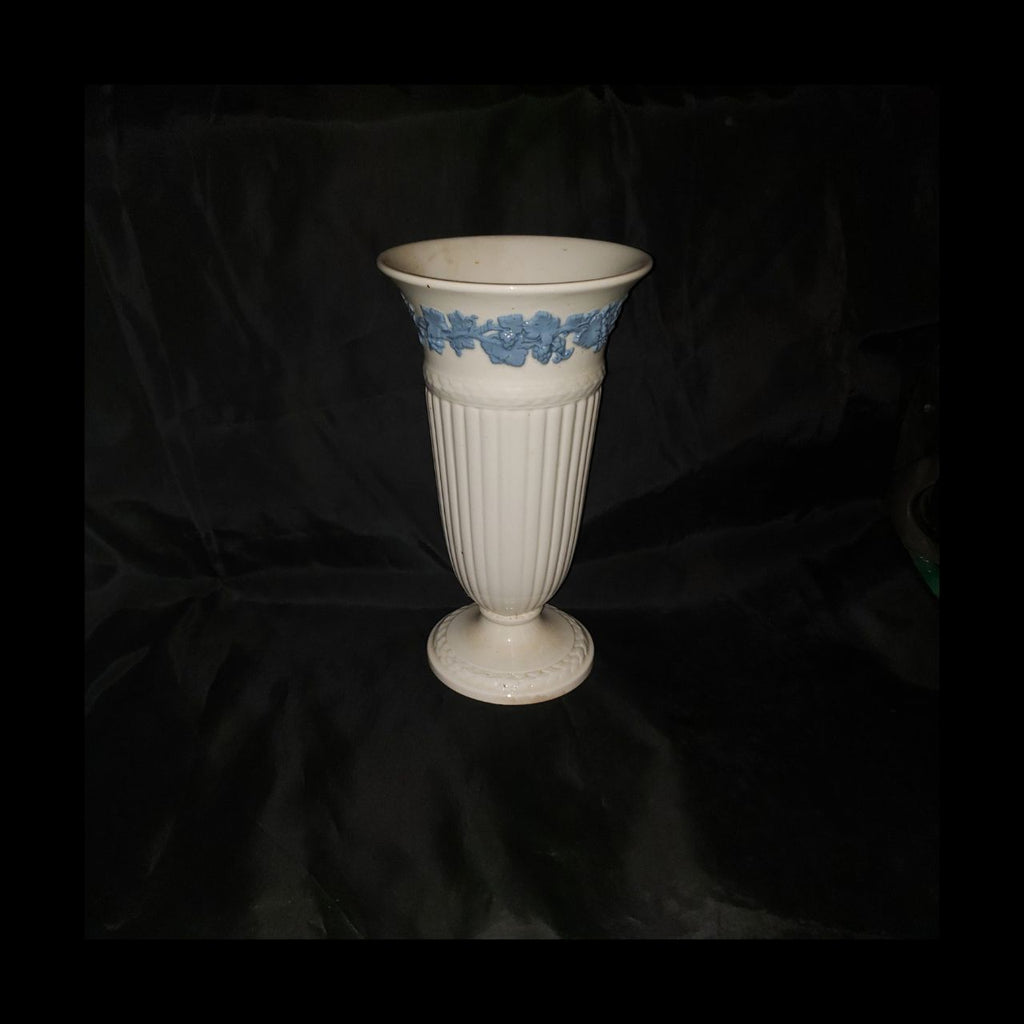 Vintage Wedgwood Embossed Queensware Vase – Blue Grapevine Relief | Etruria & Barlaston England