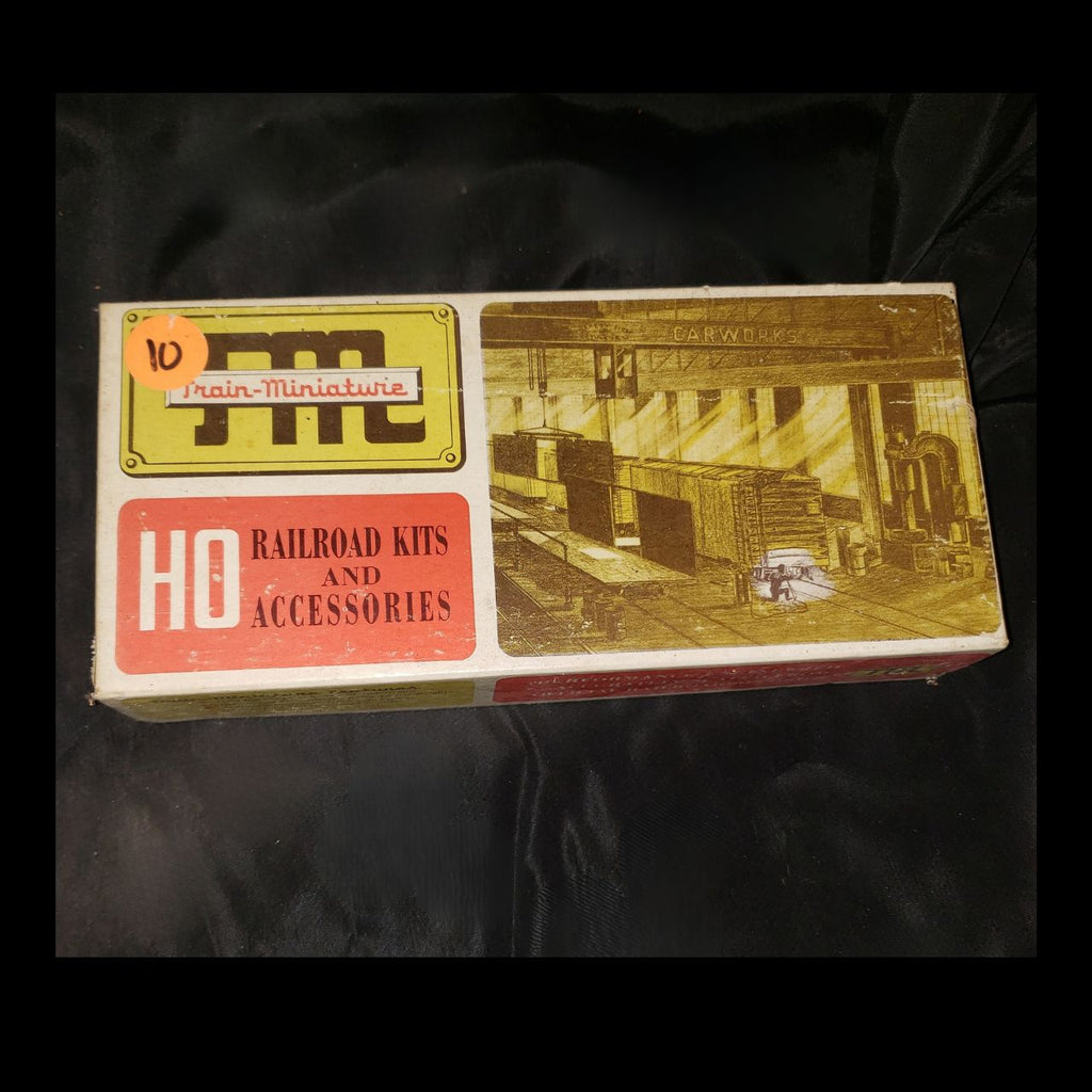 Vintage Train Miniature Rath Packing Co. Refrigerator Box Car Kit – HO Scale Model Railroad Car in Original Box