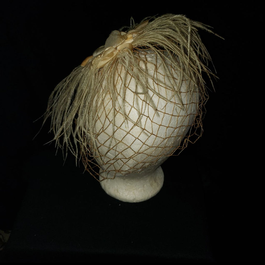 Vintage Cream Floral Feather Fascinator Hat / Cocktail Headpiece