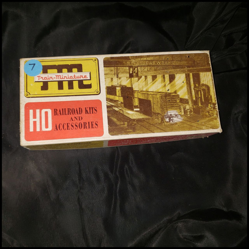 Vintage Train-Miniature HO Scale Northern Pacific Boxcar Kit #7 | Unbuilt Railroad Model with Original Box